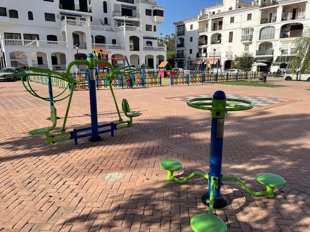 Beach Apartment In La Duquesa Marina Castillo de Sabinillas Exterior photo